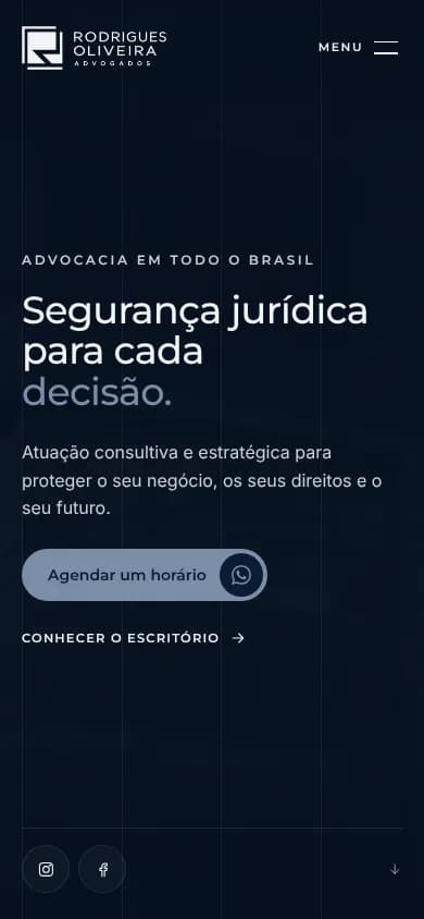 Depois: site novo no celular
